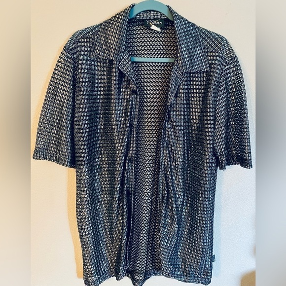 🌟HP🌟SILVER METALLIC OPEN KNIT CHAIN LOOK Vintage Pop Icon Mens Shirt Concert - Picture 3 of 12